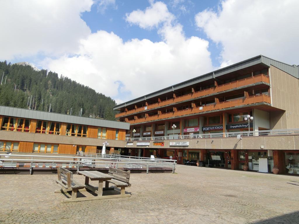 Monolocale Alberti Rainalter Madonna di Campiglio Luaran gambar